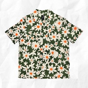 GAP Men’s Vacay Shirt Daisy Patterns